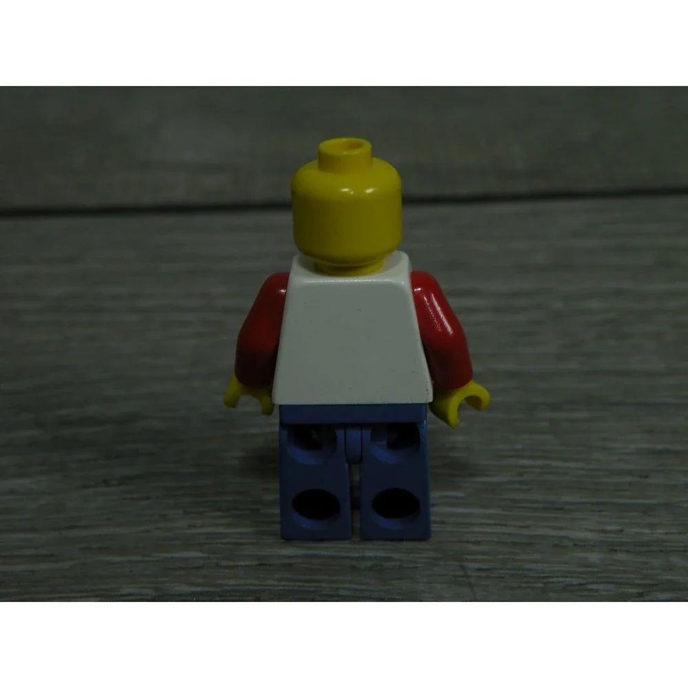 LEGO Minifigure Freestyle Boy Red Shirt Blue Legs Yellow Head Vintage
